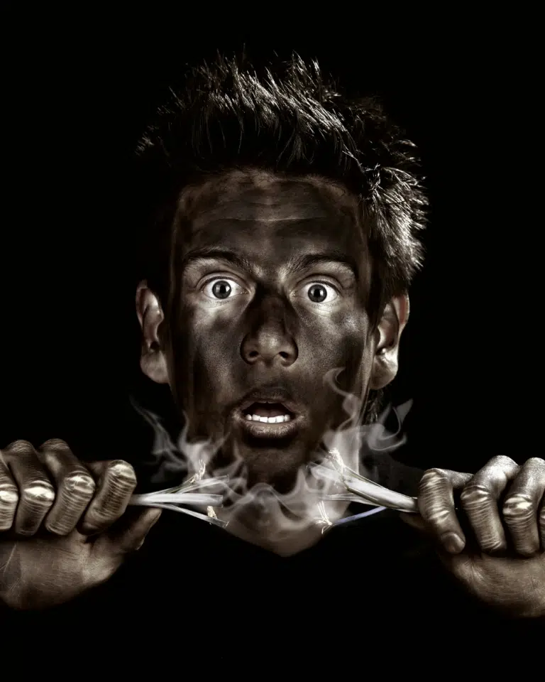 Elektrischer Schlag: Was bei welchem Strom im Körper passiert